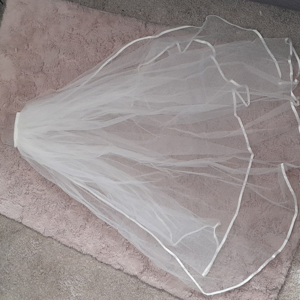 Ivory Bridal Veil